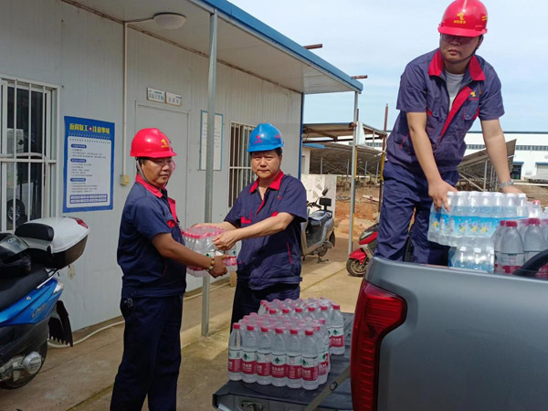 第二建筑工程事業部認真做好防暑降溫工作 第二建筑工程事業部認真做好防暑降溫工作